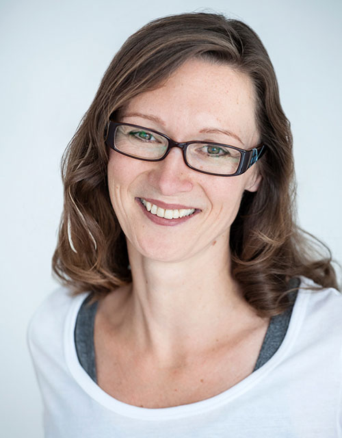 Dr. Claudia Schoeninger